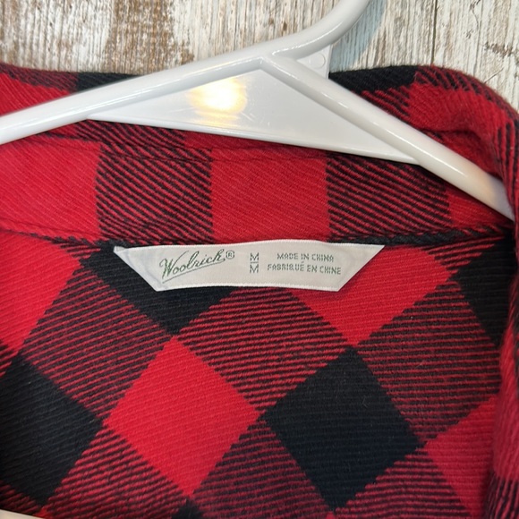 Woolrich Buffalo Plaid Button  Up Size M - Picture 2 of 5